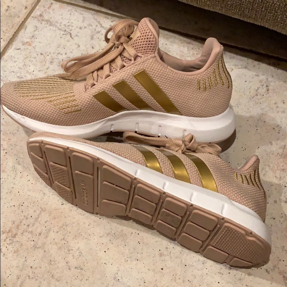 Adidas ortholite sneakers. Size 5 1/2